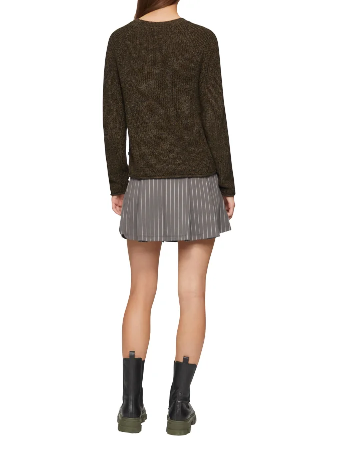 QS - Knitted Sweater 2