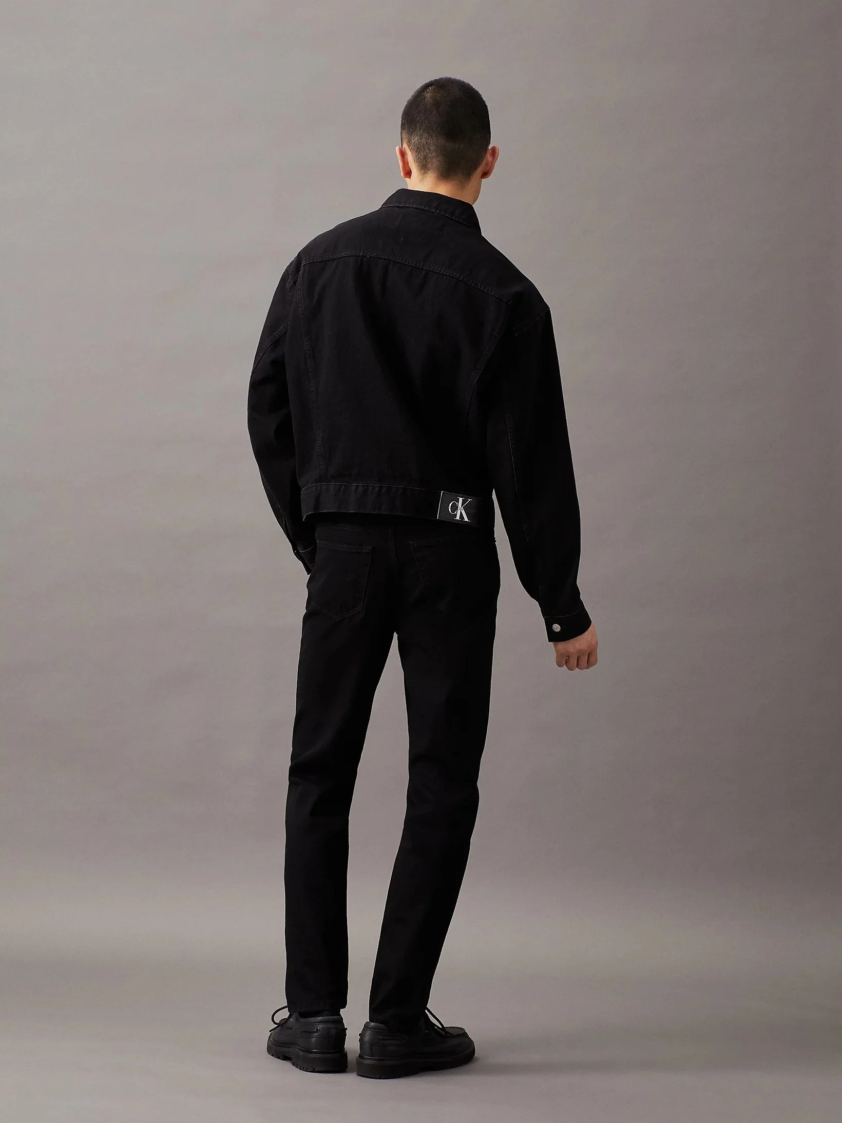 CALVIN KLEIN JEANS -... 2