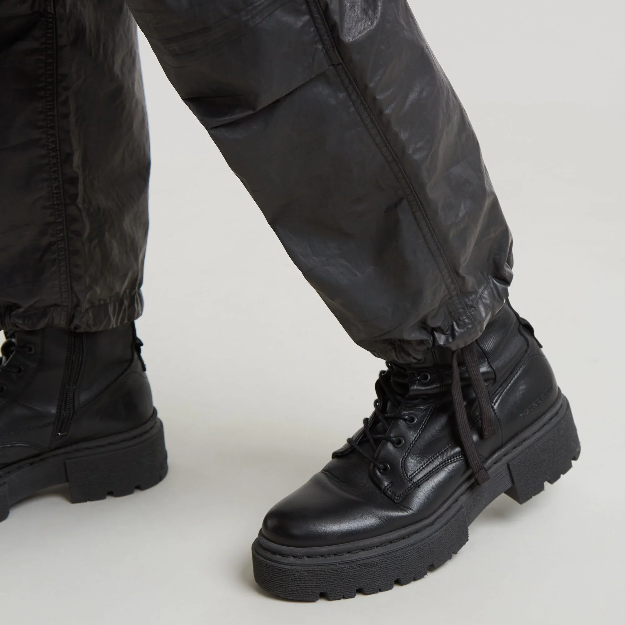 G-Star Raw - Cargo Cropped Drawcord... G-Star Raw - Cargo Cropped Drawcord...