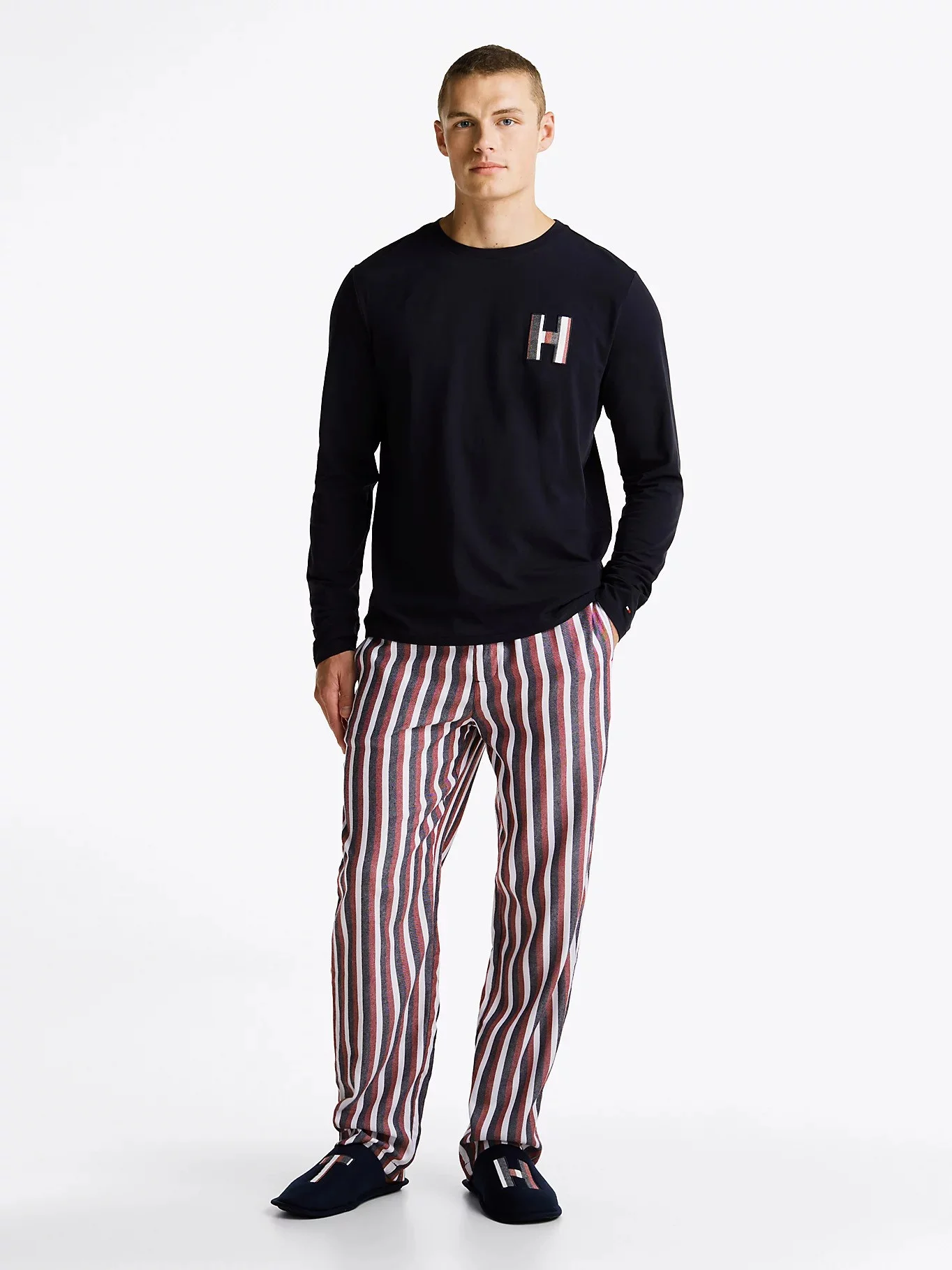 Tommy Hilfiger - LS PANT SLIPPERS SET... Tommy Hilfiger - LS PANT SLIPPERS SET...