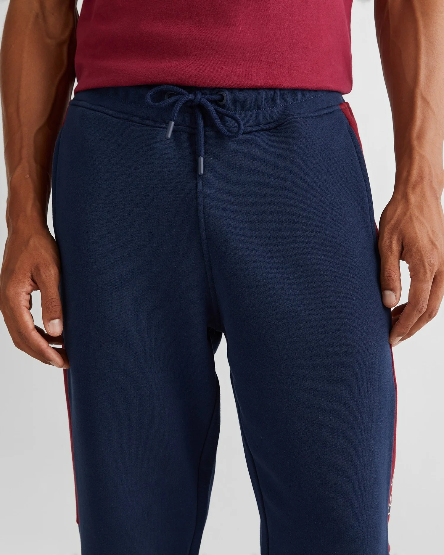 Gant - COLOR BLOCKED SWEATPANTS Gant - COLOR BLOCKED SWEATPANTS