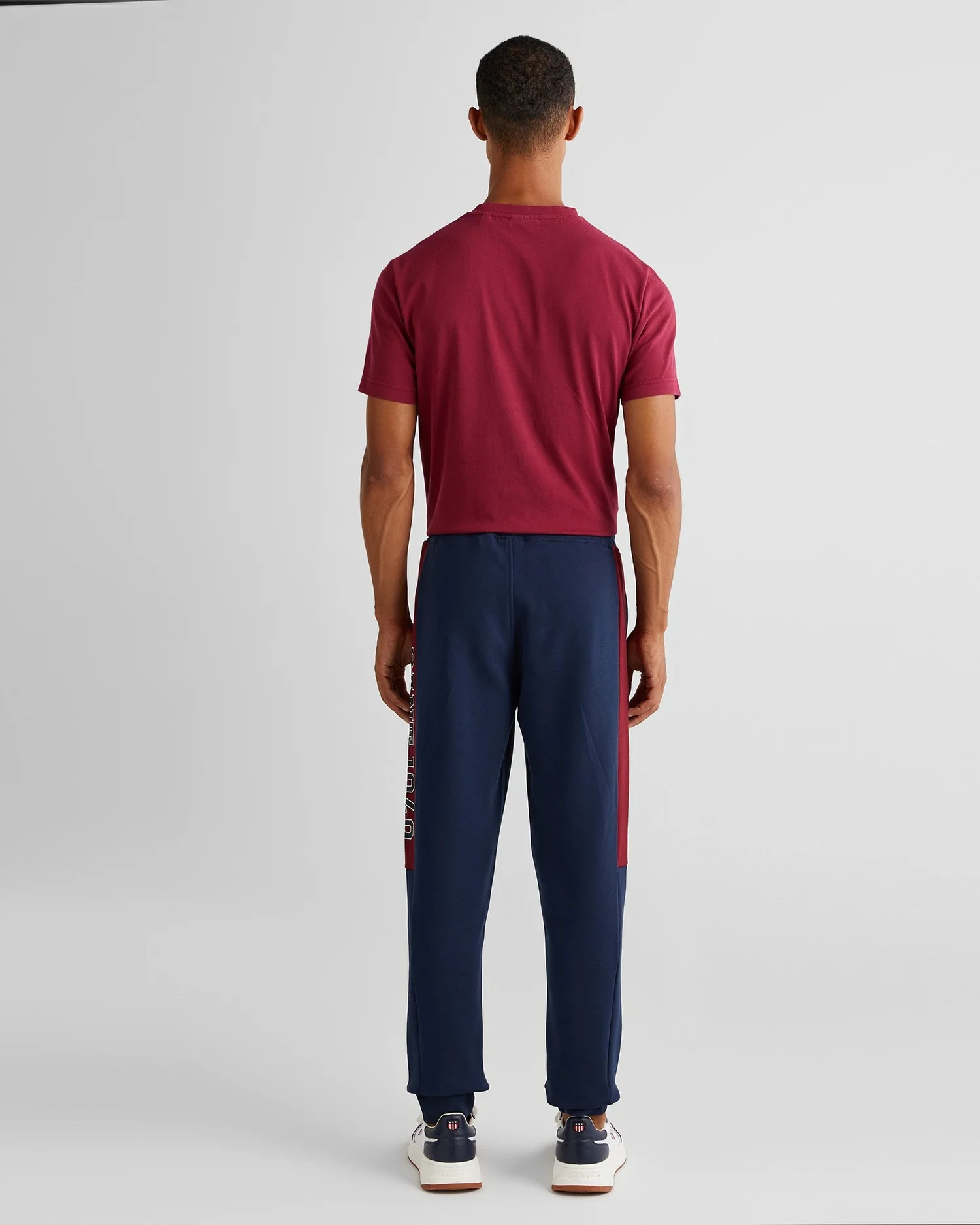 Gant - COLOR BLOCKED SWEATPANTS Gant - COLOR BLOCKED SWEATPANTS