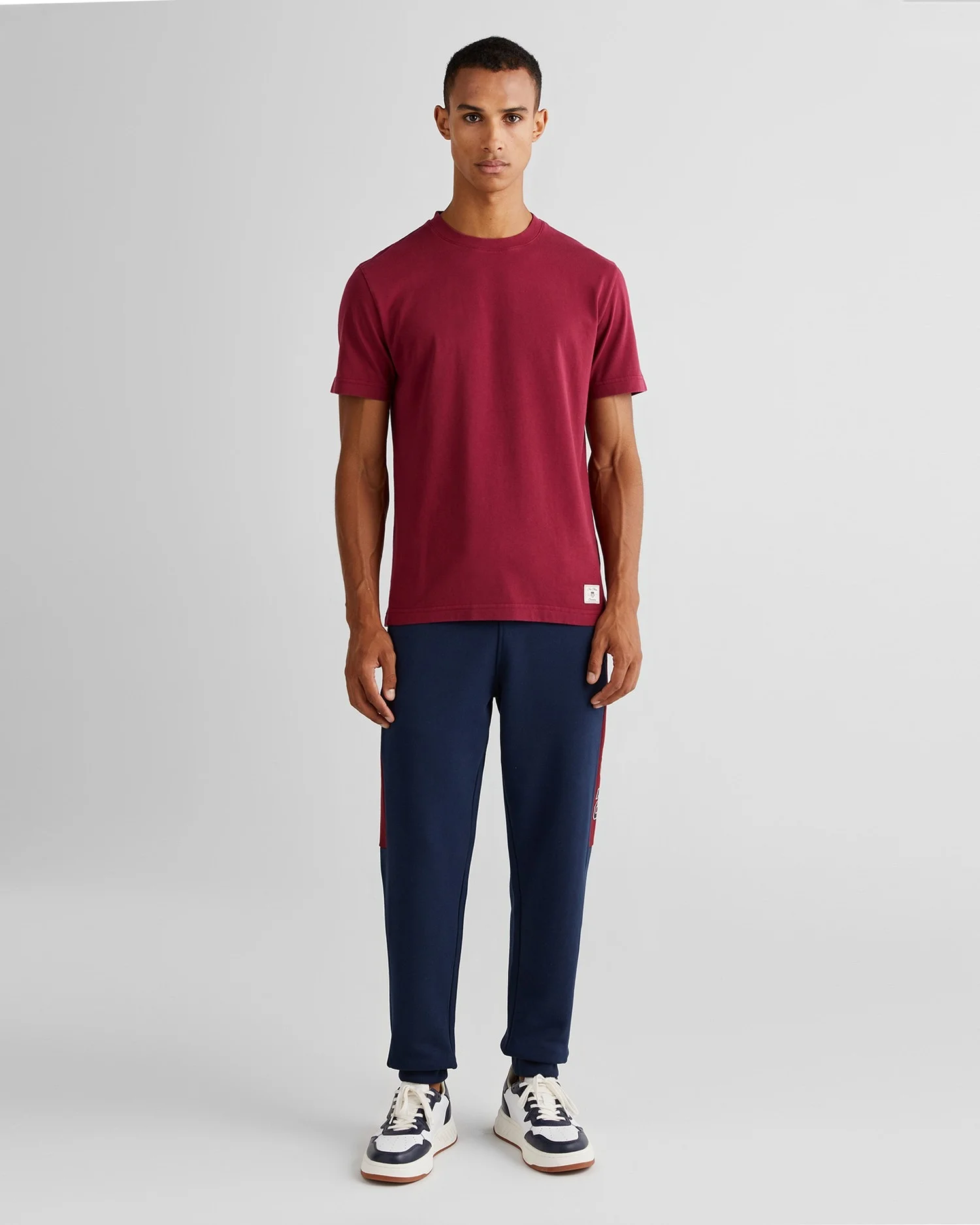 Gant - COLOR BLOCKED SWEATPANTS Gant - COLOR BLOCKED SWEATPANTS