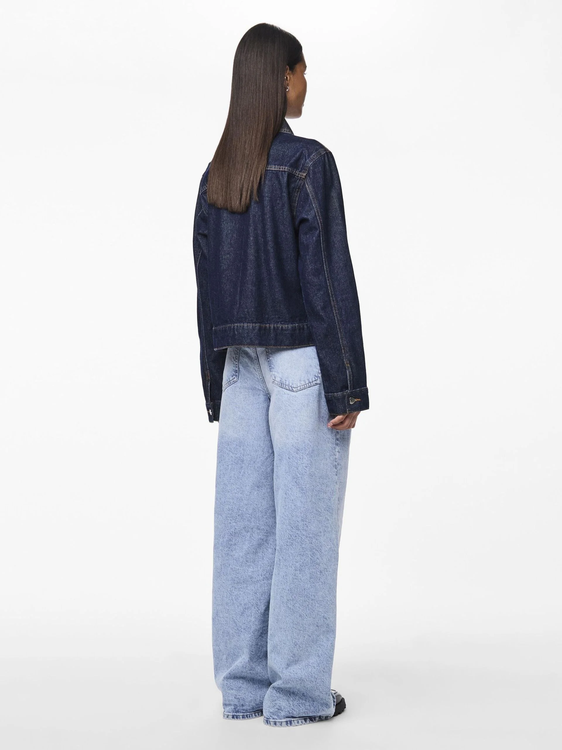 Pieces - PCNEVIN DENIM JACKET 2
