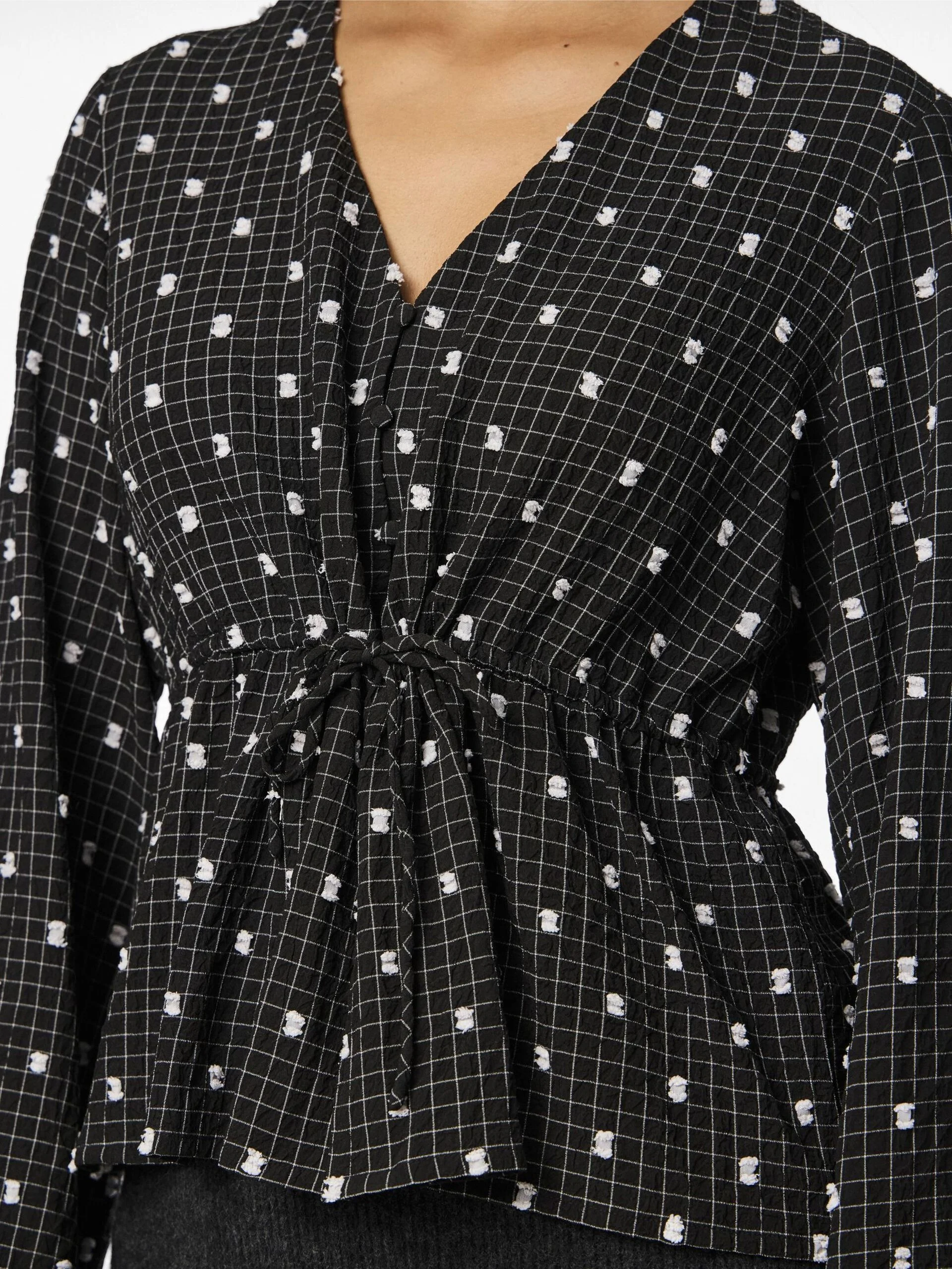 Pieces - PCNOVALEE LS TIE TOP Pieces - PCNOVALEE LS TIE TOP