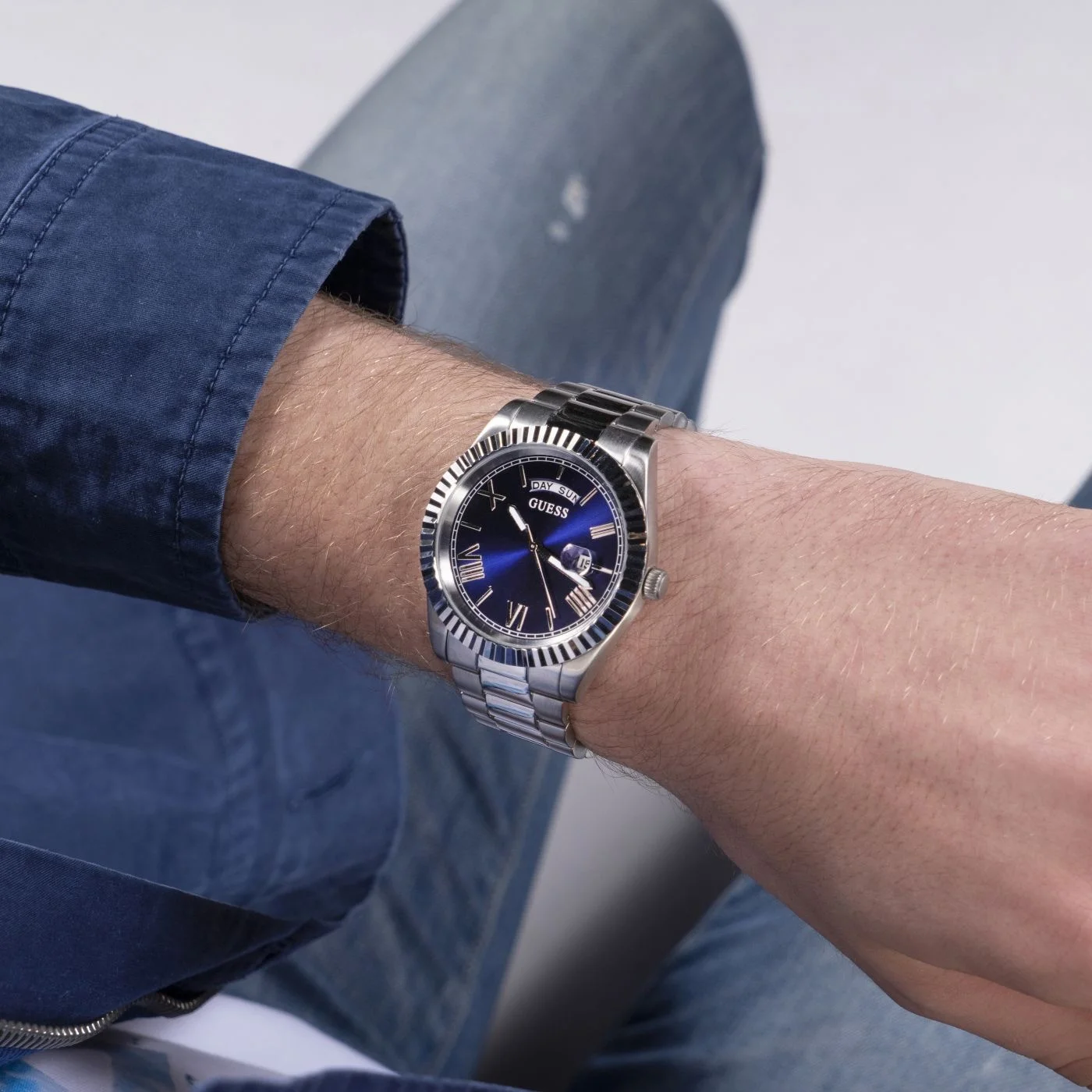 GUESS - CONNOISSEUR GUESS - CONNOISSEUR