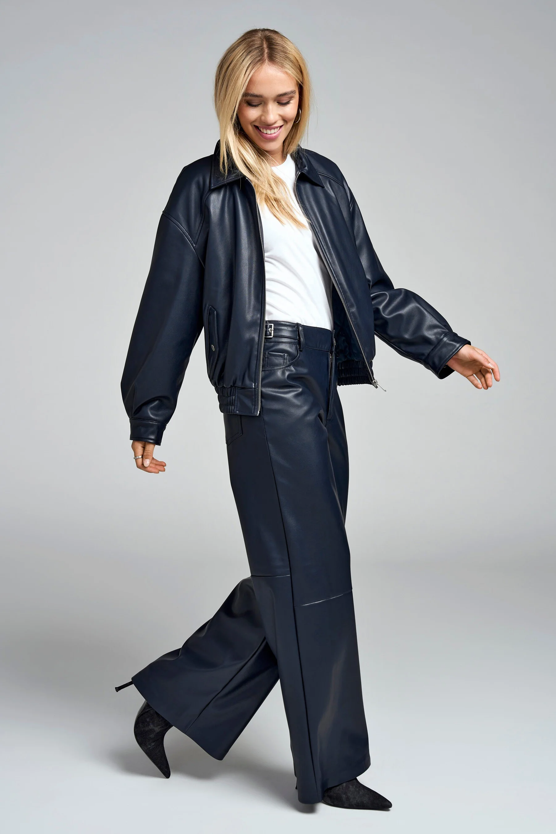 ONLY - ONLHEIDI FAUX LEATHER WIDE... ONLY - ONLHEIDI FAUX LEATHER WIDE...