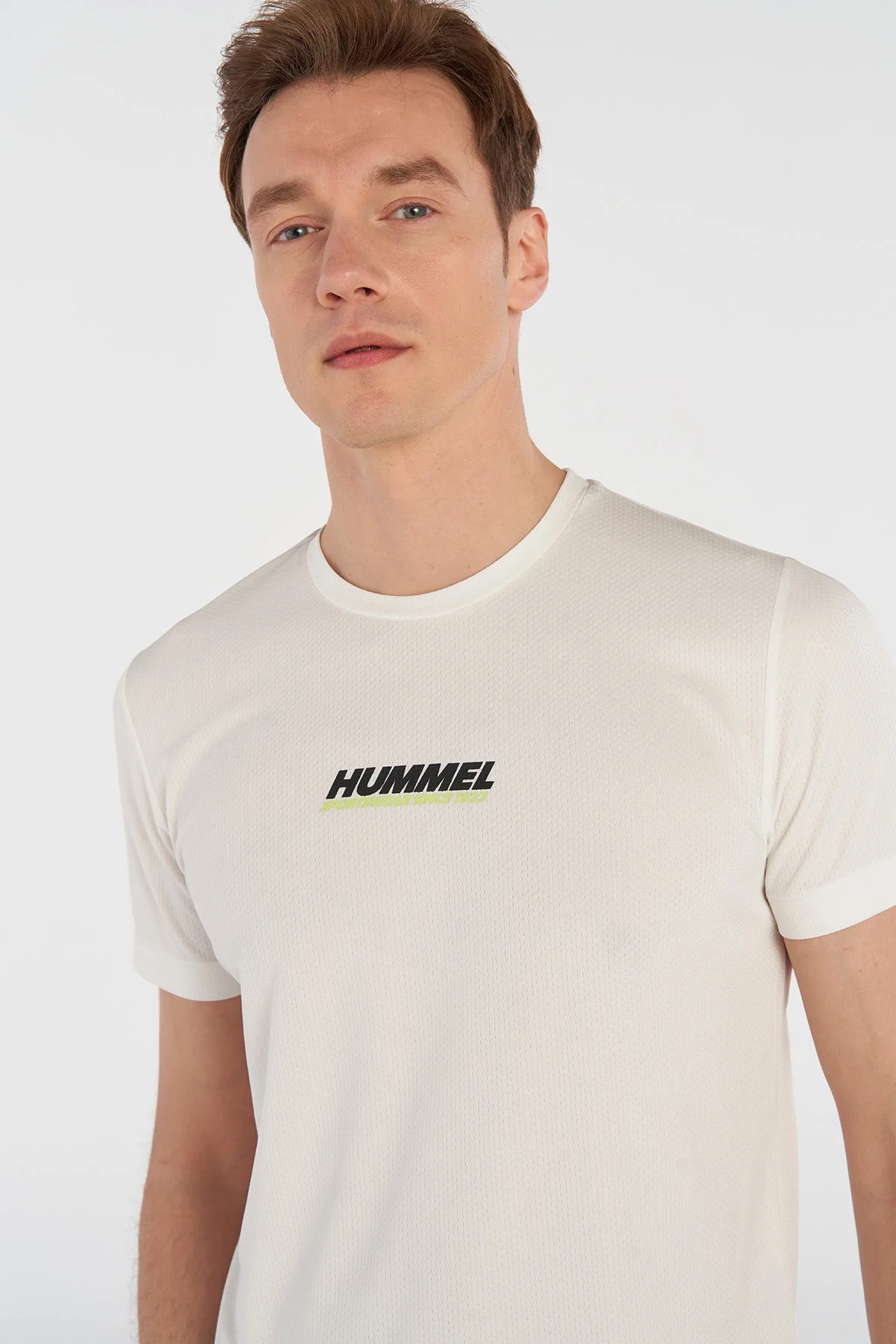 HUMMEL - HMLFRED T-SHIRT S/S HUMMEL - HMLFRED T-SHIRT S/S