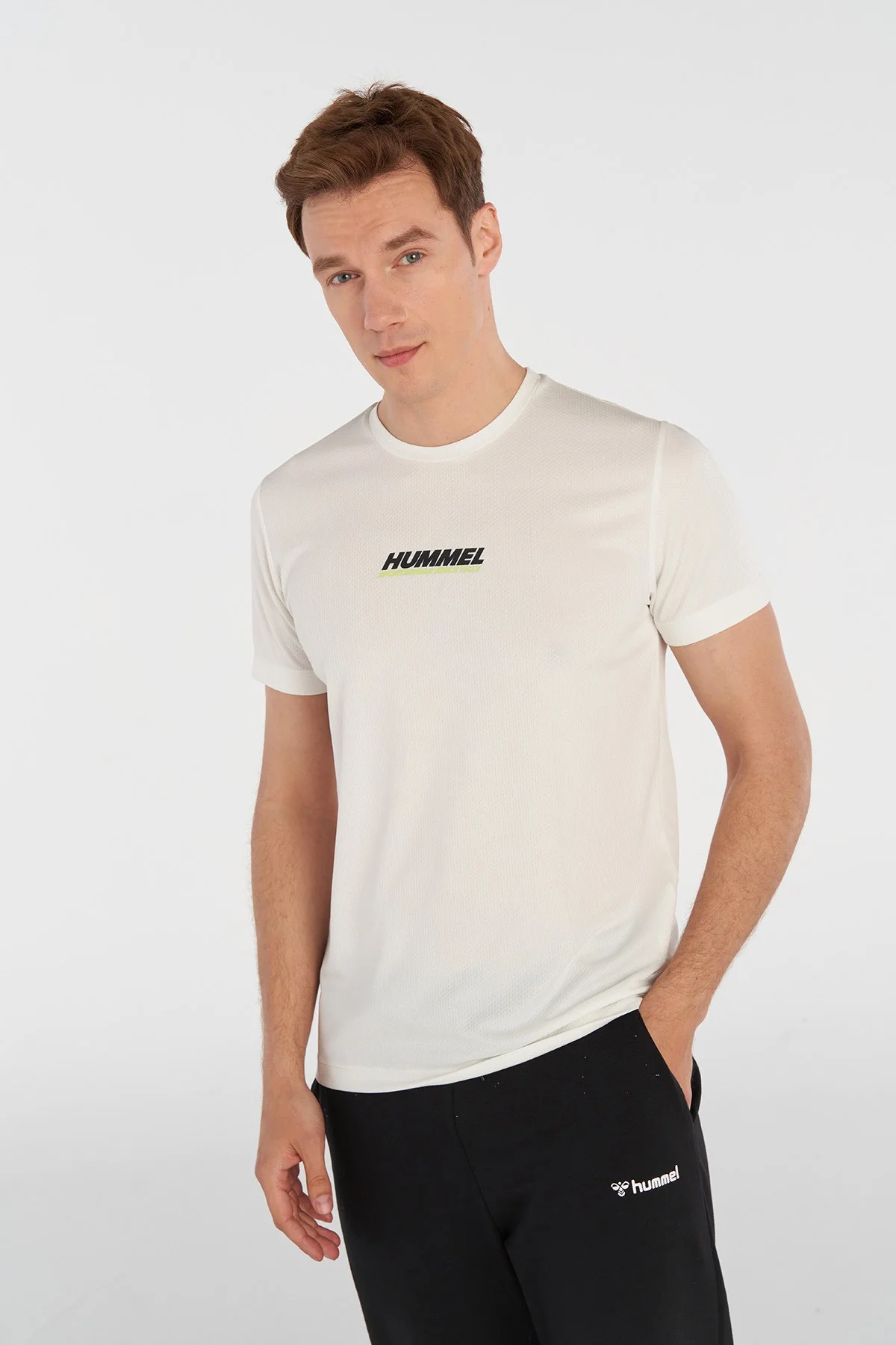 HUMMEL - HMLFRED T-SHIRT S/S HUMMEL - HMLFRED T-SHIRT S/S