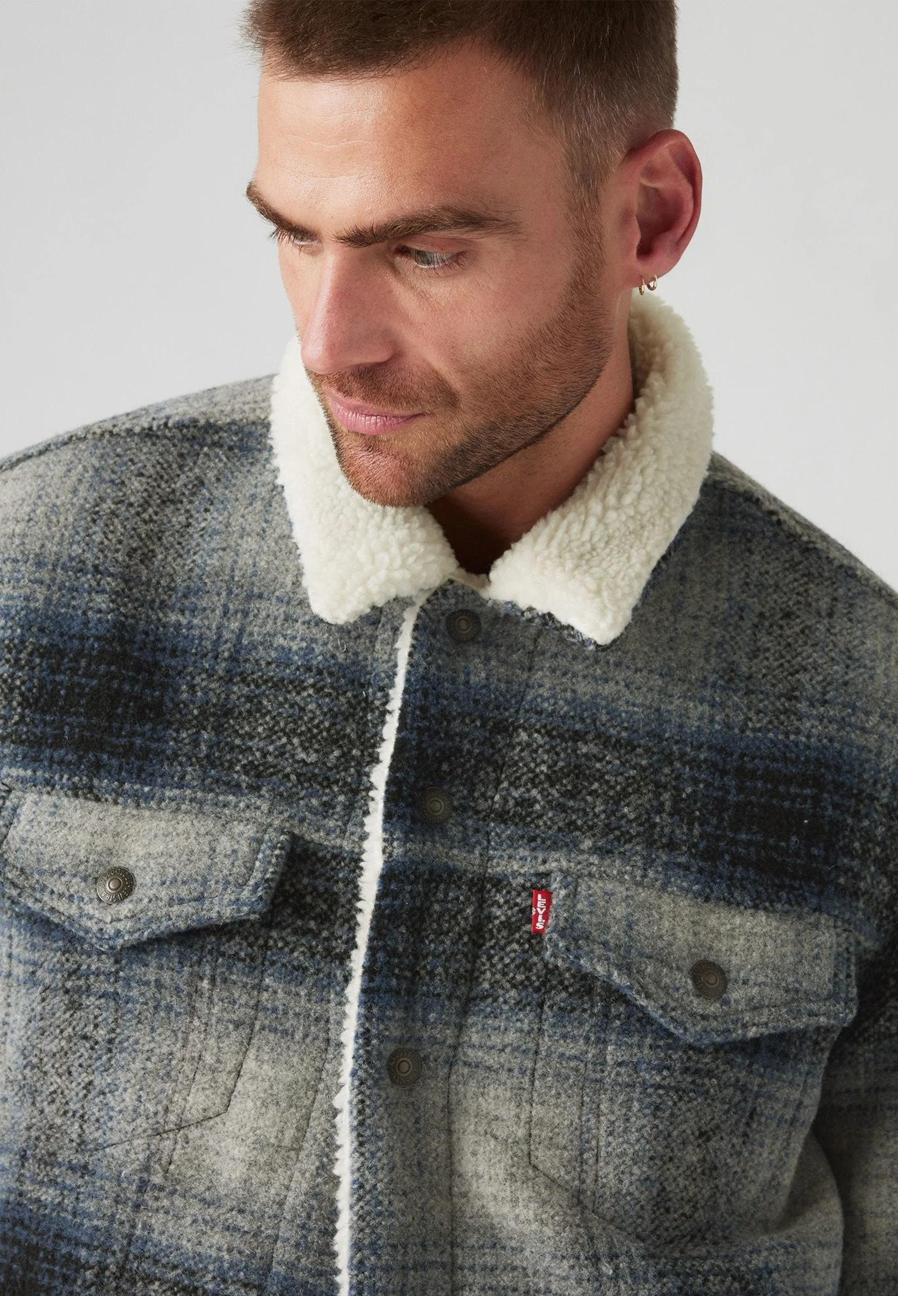 Levis® - Plaid Type3 Sherpa Truck Levis® - Plaid Type3 Sherpa Truck