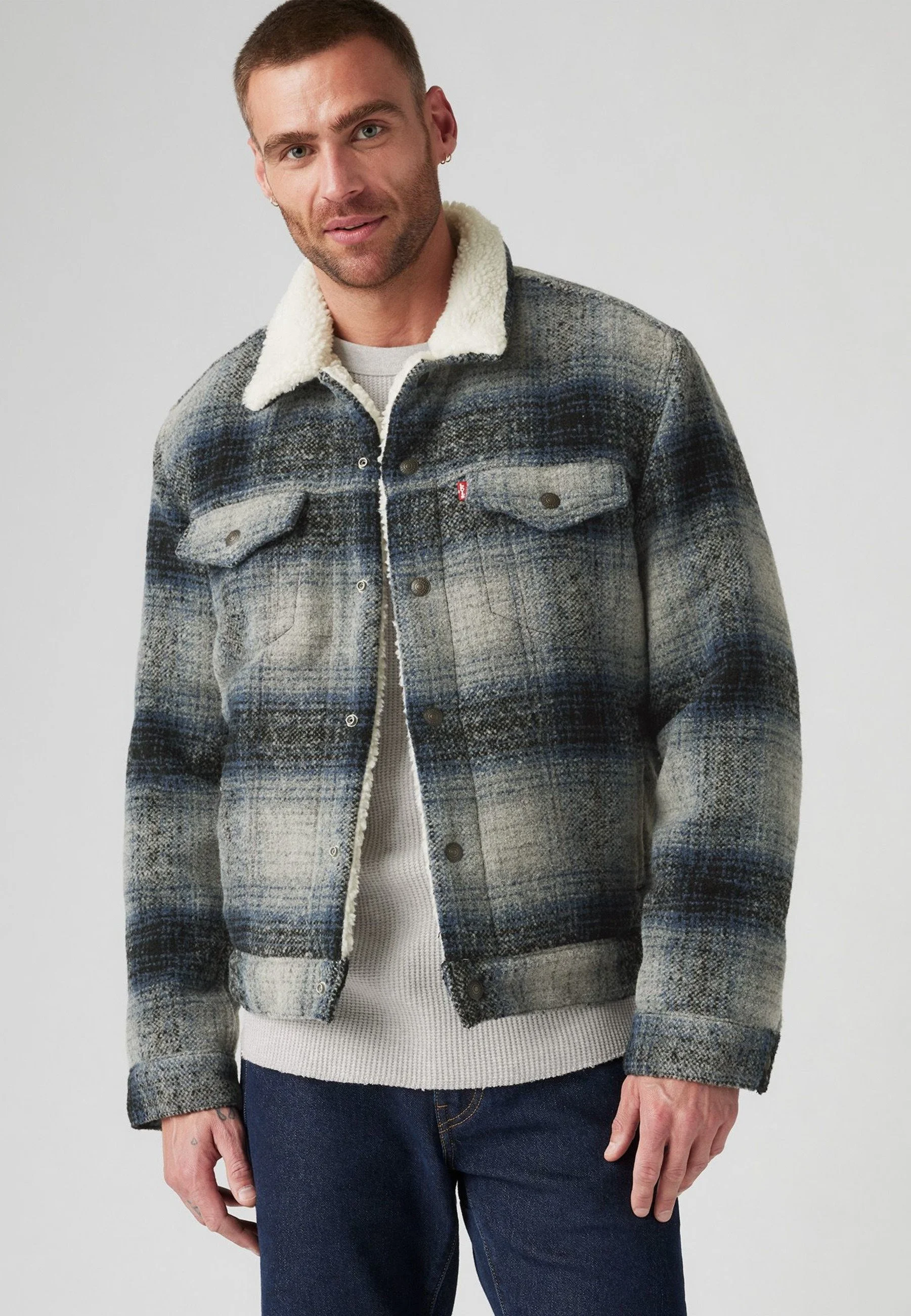 Levis® - Plaid Type3 Sherpa Truck Levis® - Plaid Type3 Sherpa Truck