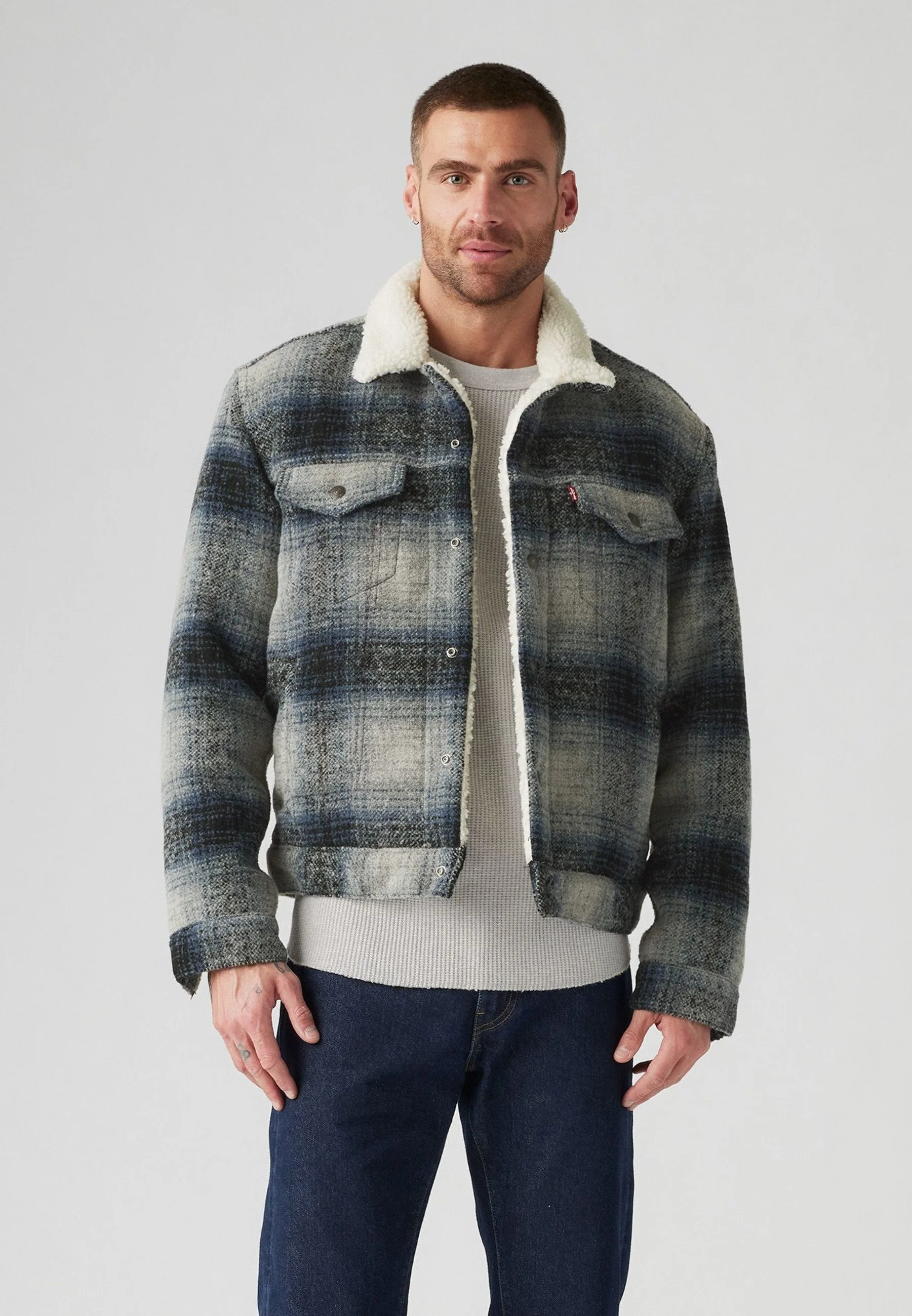 Levis® - Plaid Type3 Sherpa Truck Levis® - Plaid Type3 Sherpa Truck