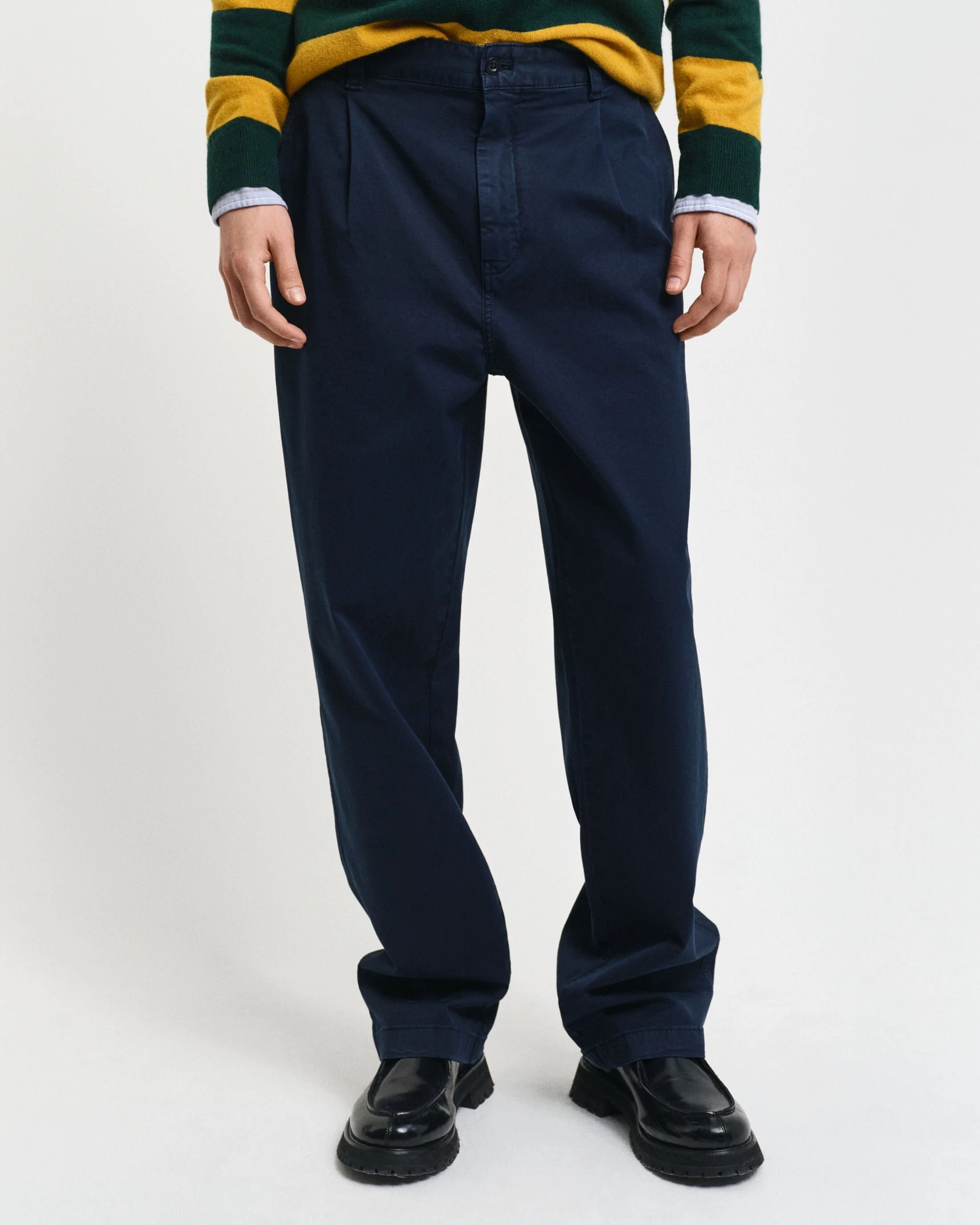 Gant - RELAXED COTTON TWILL CHINOS Gant - RELAXED COTTON TWILL CHINOS