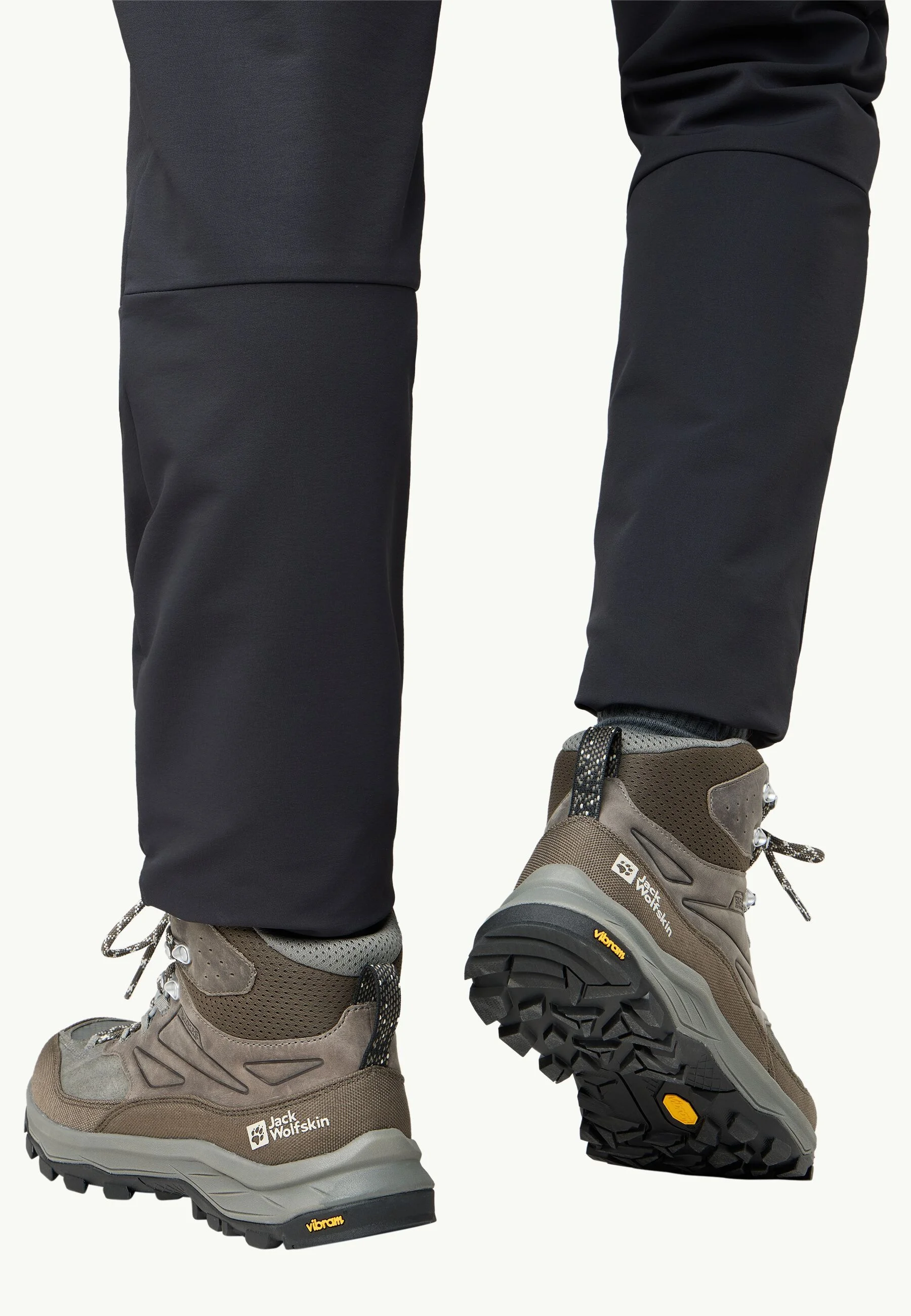 Jack Wolfskin - CYROX TEXAPORE MID M Jack Wolfskin - CYROX TEXAPORE MID M