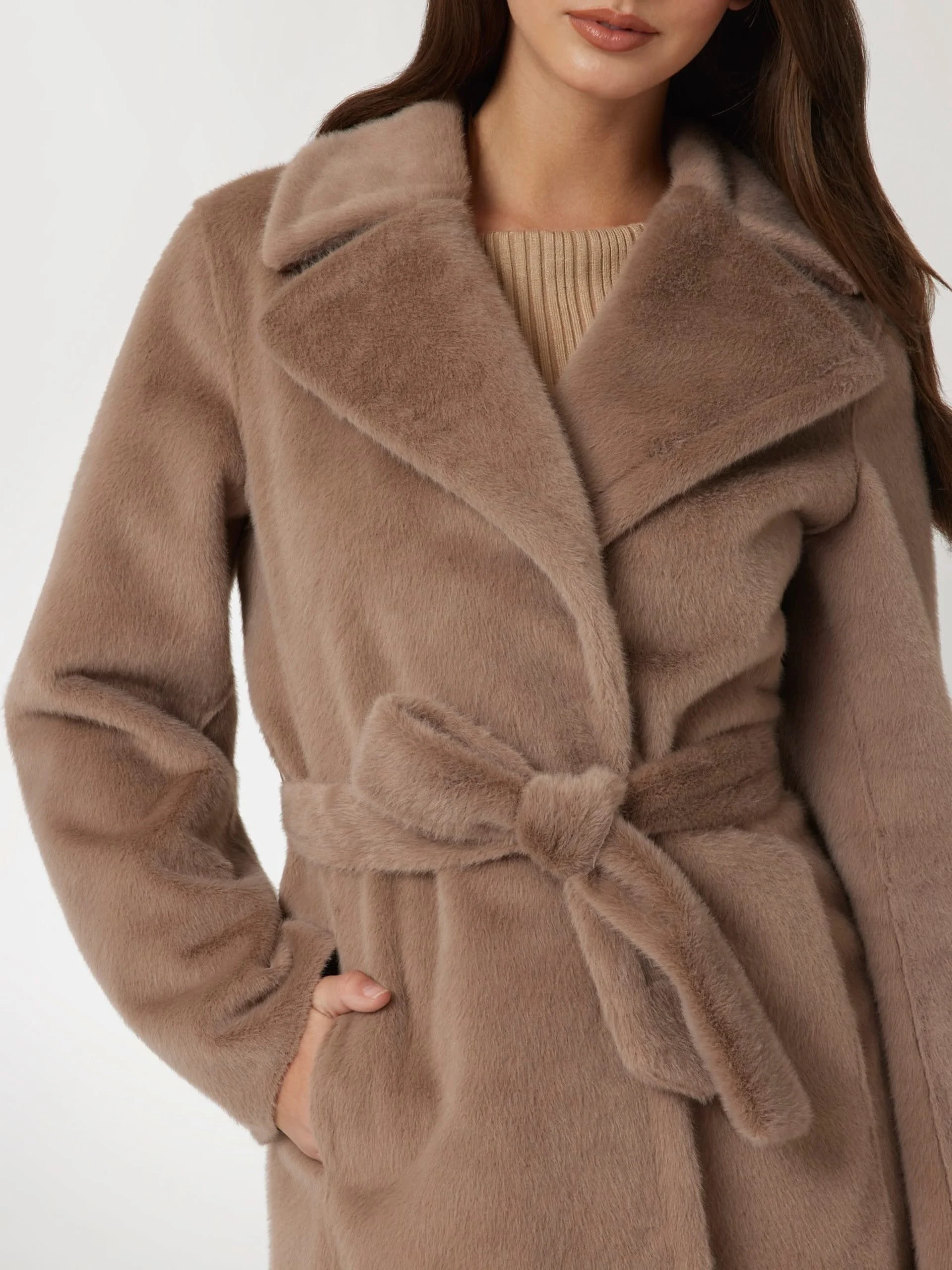 GUESS - ADA LONG FAUX FUR COAT GUESS - ADA LONG FAUX FUR COAT