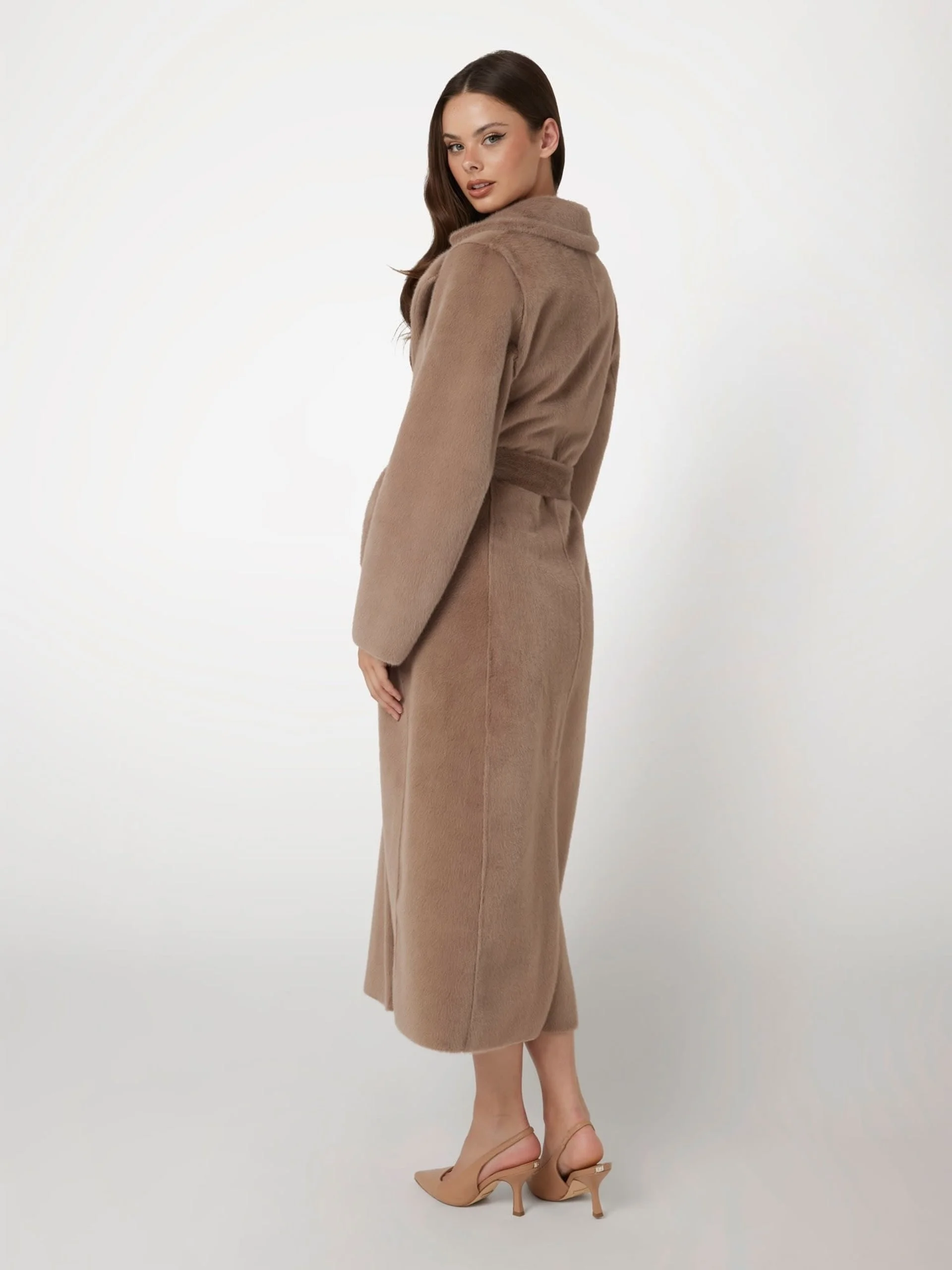 GUESS - ADA LONG FAUX FUR COAT GUESS - ADA LONG FAUX FUR COAT