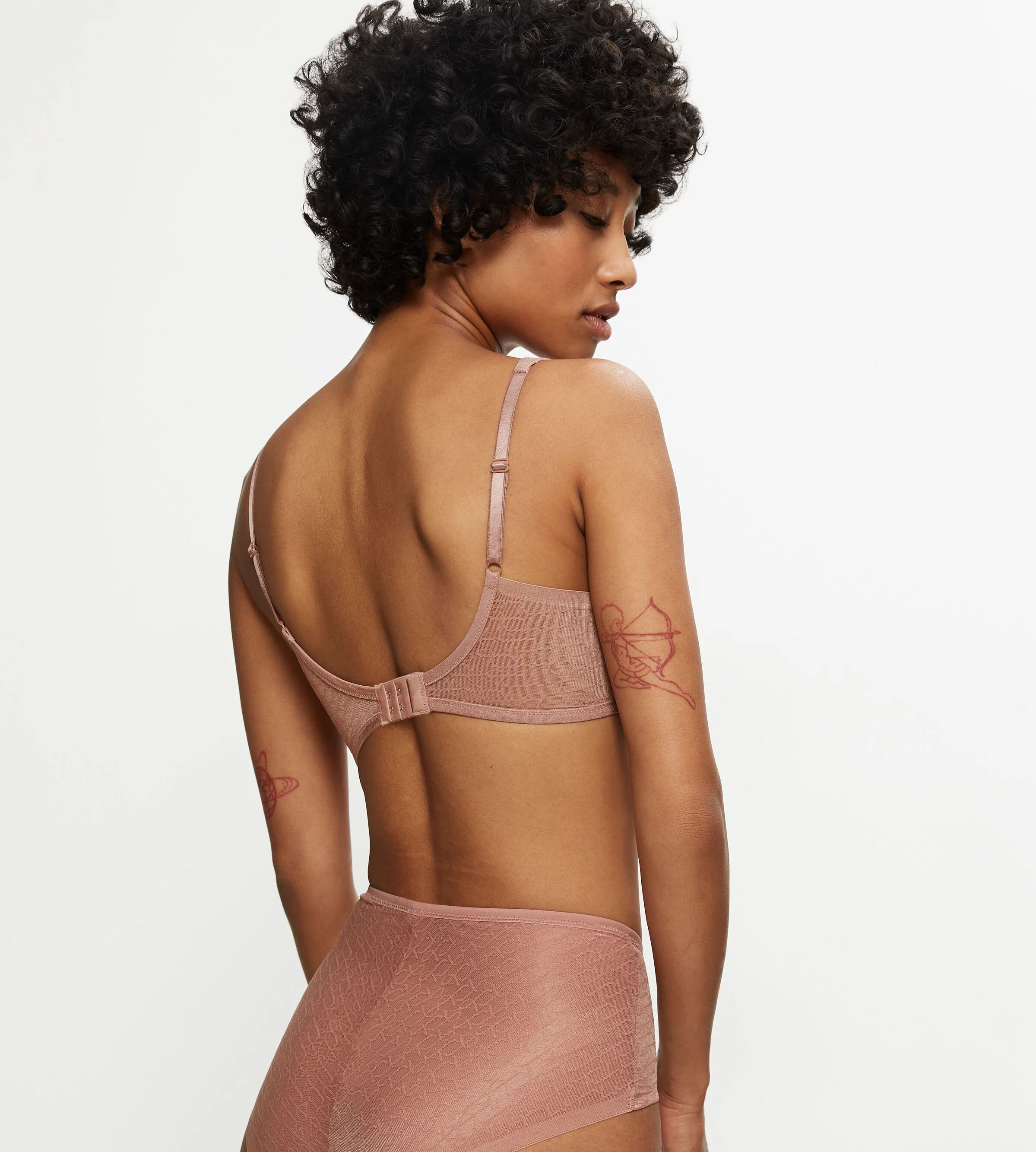 Triumph - Triumph Signature Sheer P EX Triumph - Triumph Signature Sheer P EX