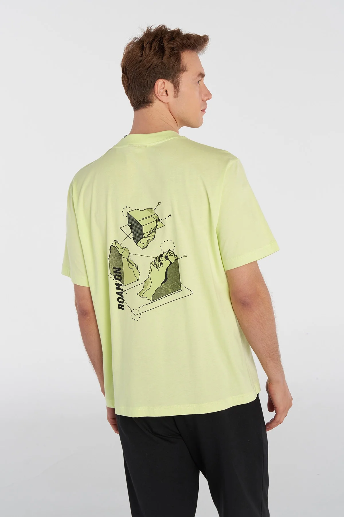 HUMMEL - HMLMATTEO OVERSIZE T-SHIRT S/S HUMMEL - HMLMATTEO OVERSIZE T-SHIRT S/S