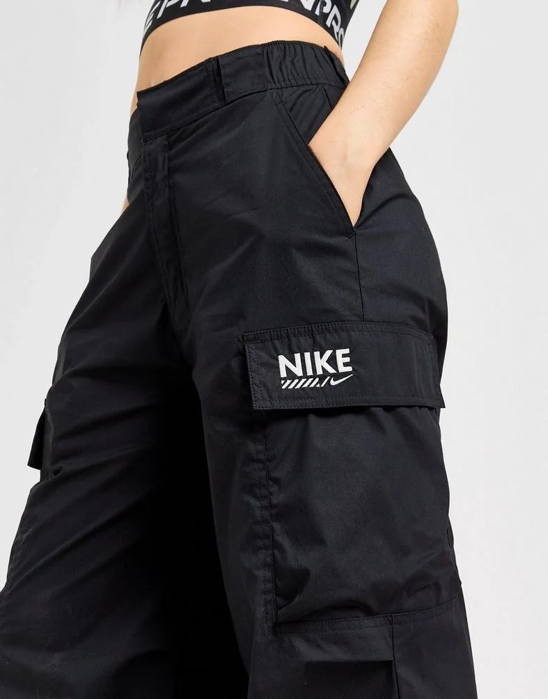 Nike - W NSW WOVEN OS PANT HR GLS Nike - W NSW WOVEN OS PANT HR GLS