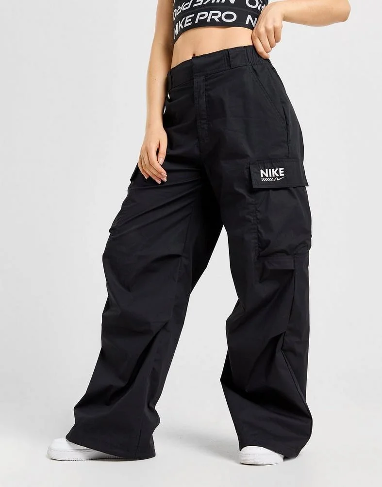 Nike - W NSW WOVEN OS PANT HR GLS Nike - W NSW WOVEN OS PANT HR GLS