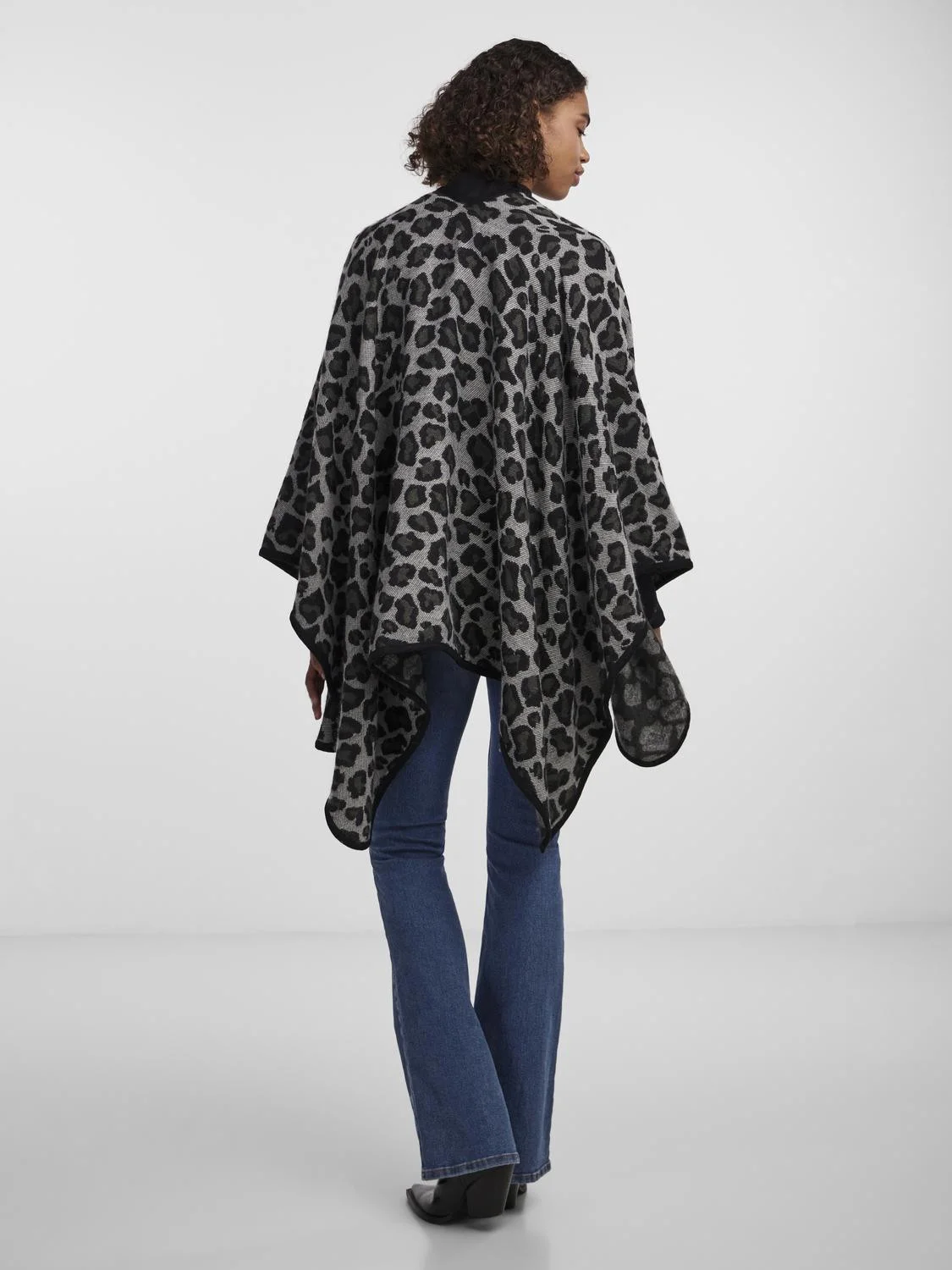 Pieces - PCJESSA PONCHO BC Pieces - PCJESSA PONCHO BC