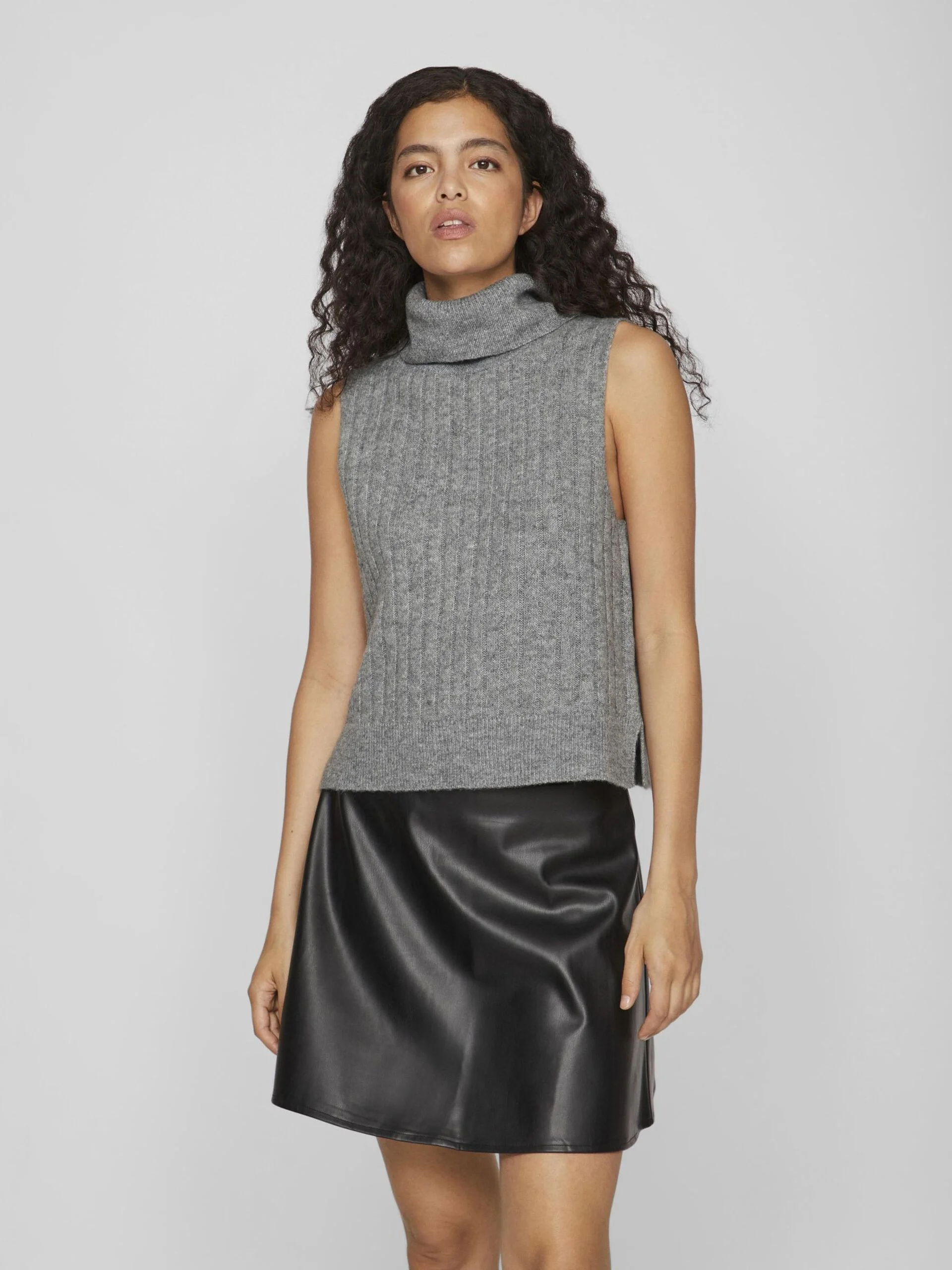 VILA - VIBELUNA HIGH NECK S/L KNIT... VILA - VIBELUNA HIGH NECK S/L KNIT...