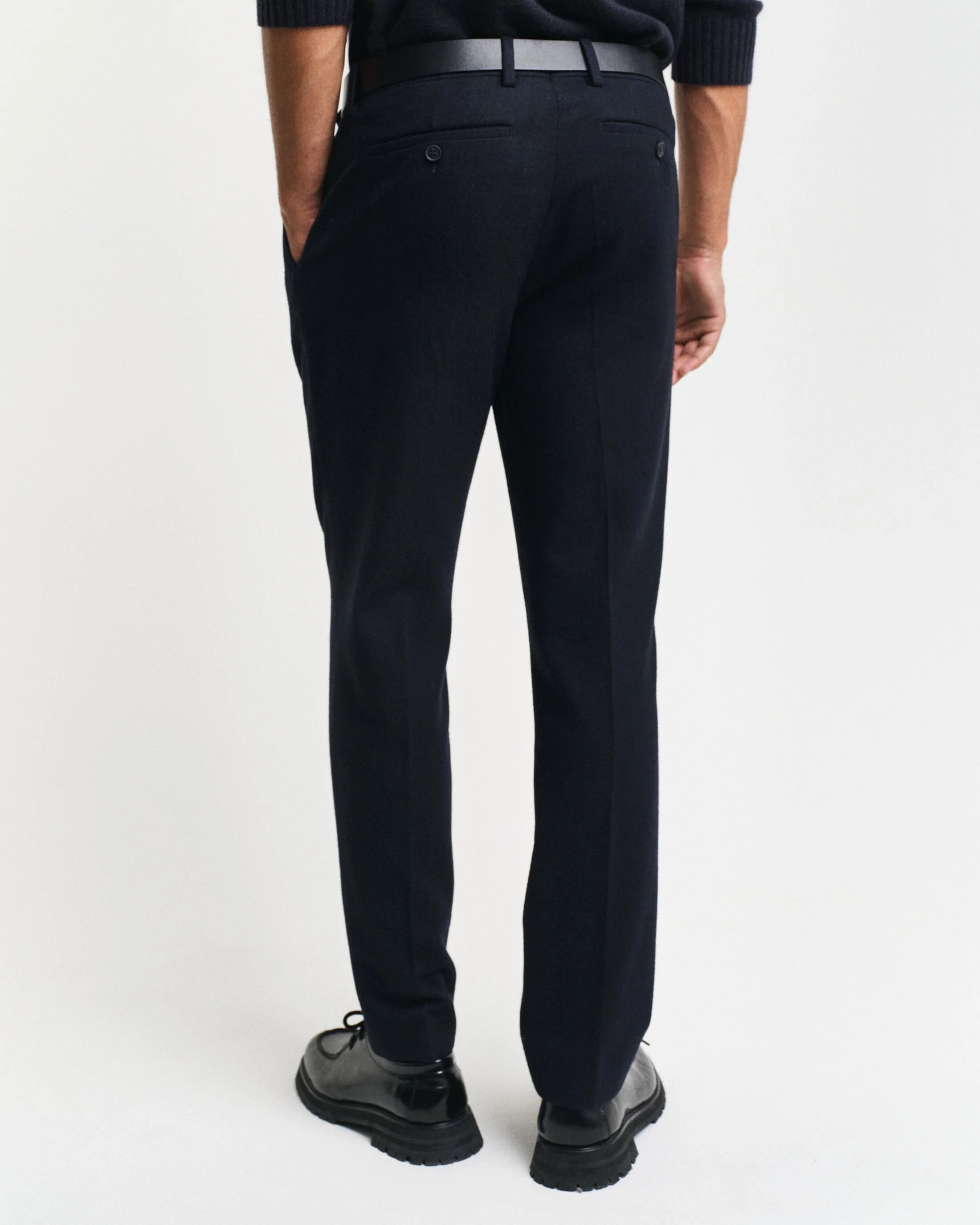 Gant - SLIM HERRINGBONE SUIT PANTS Gant - SLIM HERRINGBONE SUIT PANTS