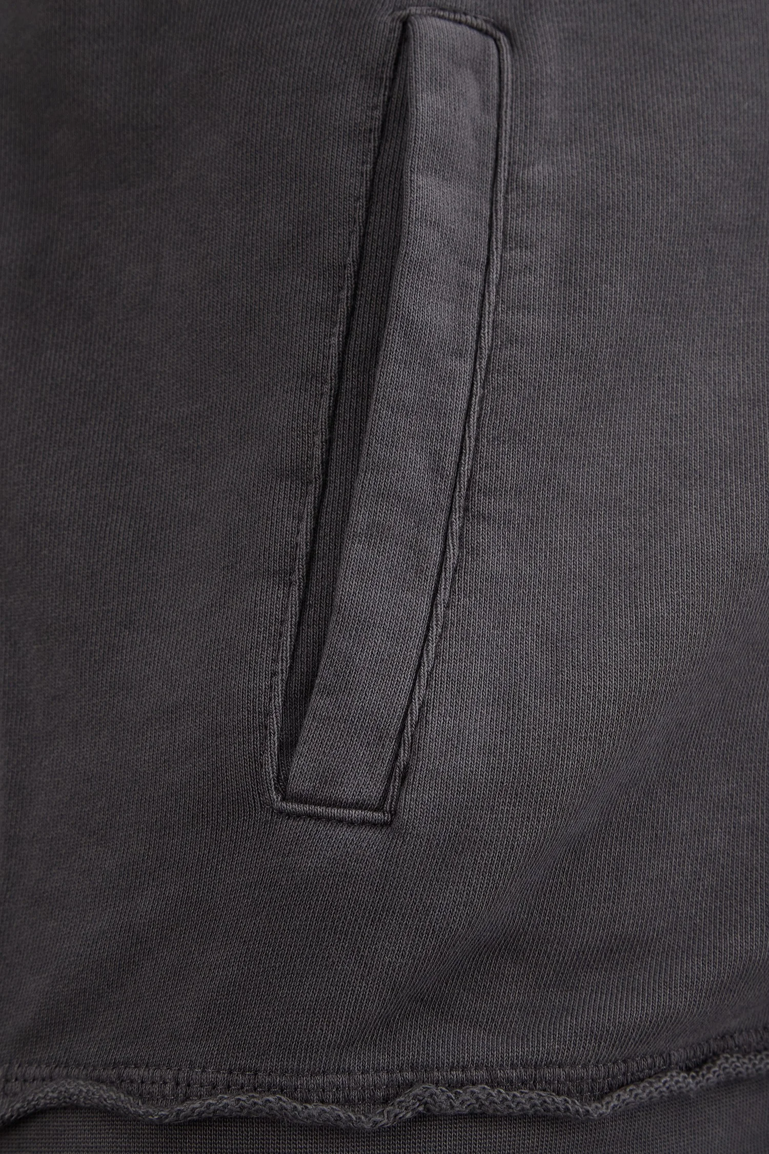 GUESS - GONDOUR FULL ZIP SWEATSHIRT GUESS - GONDOUR FULL ZIP SWEATSHIRT